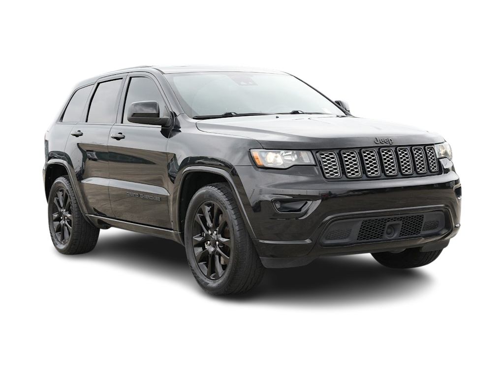 Thumbnail: 2021 Jeep Grand Cherokee - 17