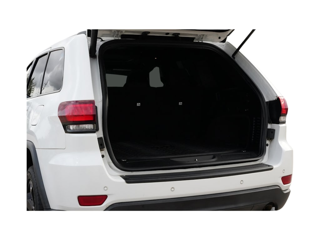 Thumbnail: 2018 Jeep Grand Cherokee - 18