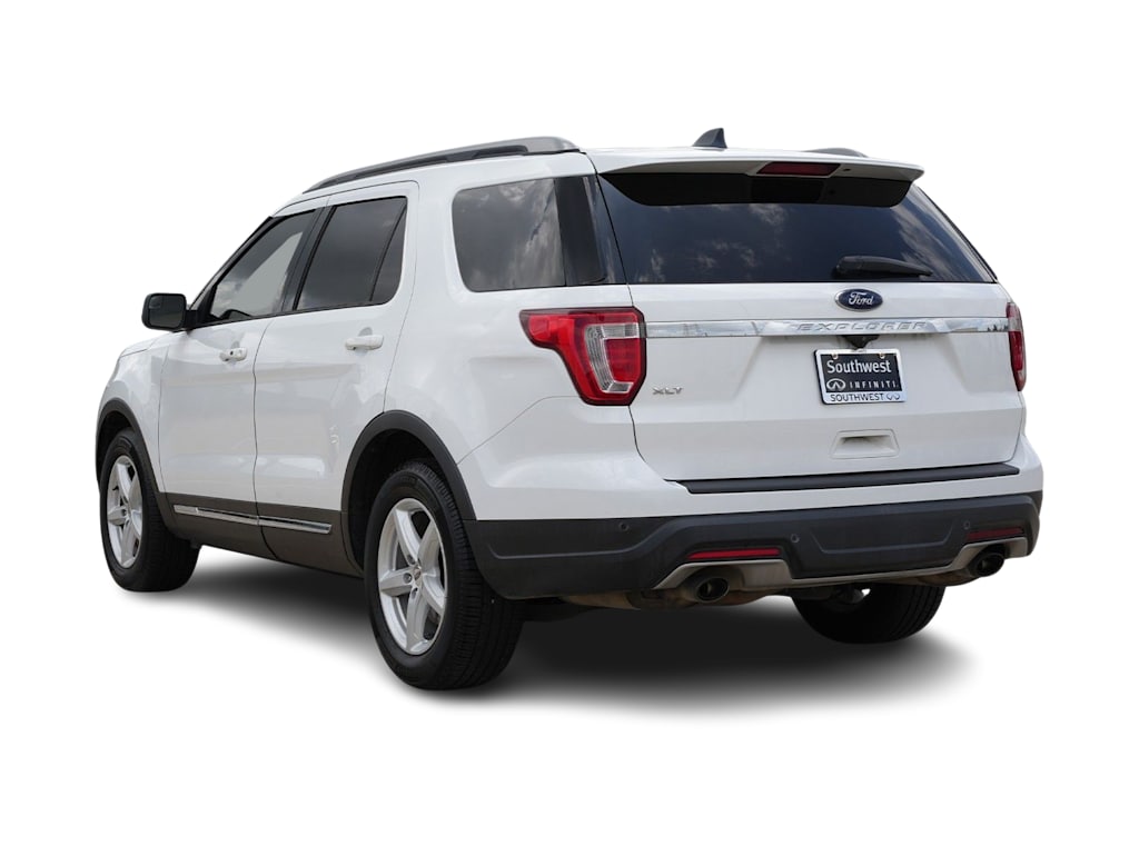 Thumbnail: 2018 Ford Explorer - 4