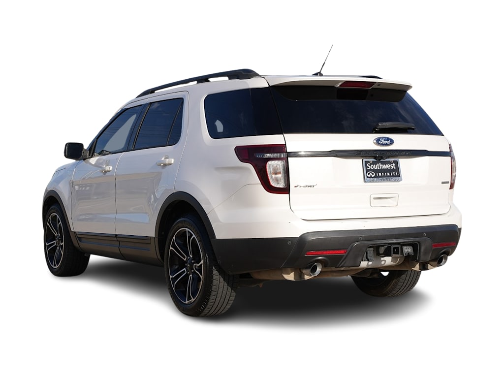 Thumbnail: 2015 Ford Explorer - 4