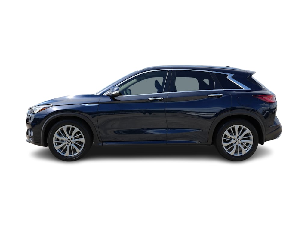 Thumbnail: 2023 INFINITI QX50 - 3