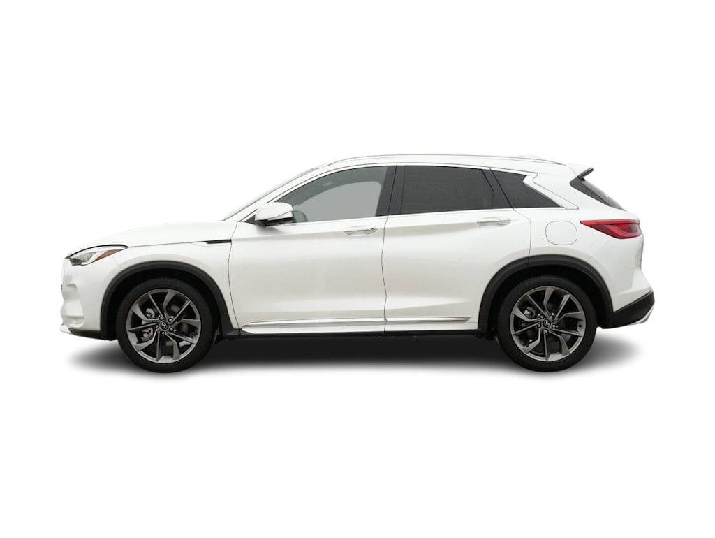 Thumbnail: 2024 INFINITI QX50 - 3