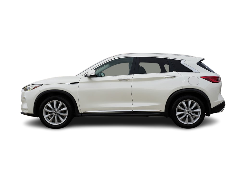 Thumbnail: 2019 INFINITI QX50 - 3