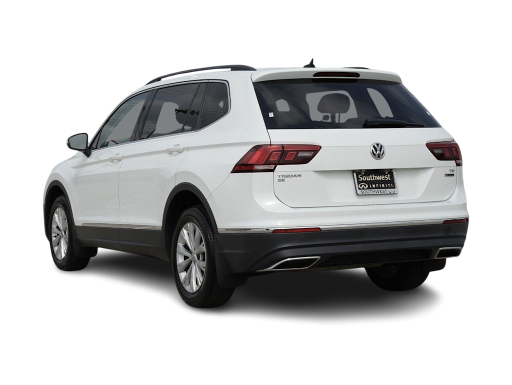 Thumbnail: 2018 Volkswagen Tiguan - 4