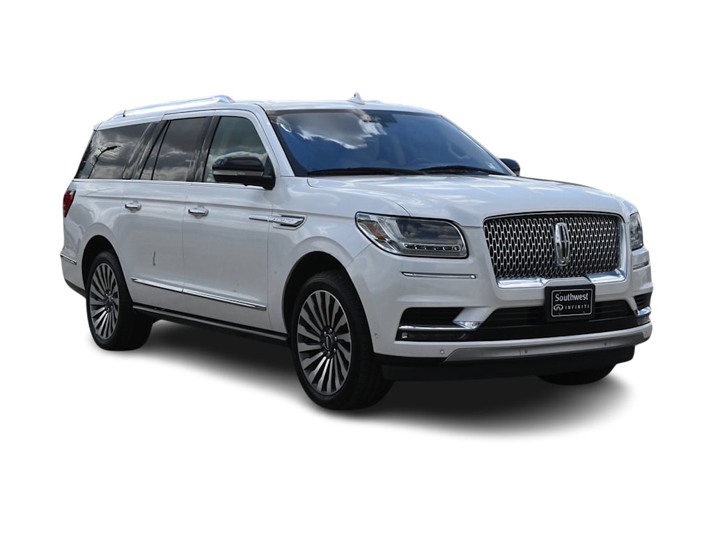 Thumbnail: 2018 Lincoln Navigator L - 16