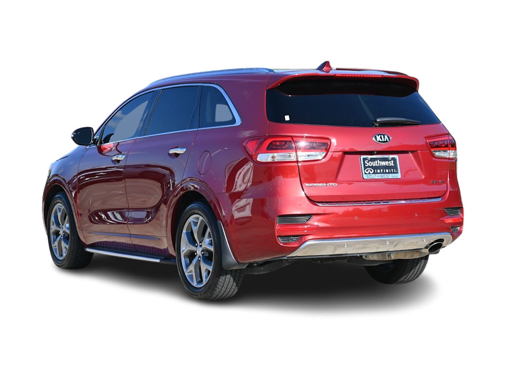 Thumbnail: 2017 Kia Sorento - 4