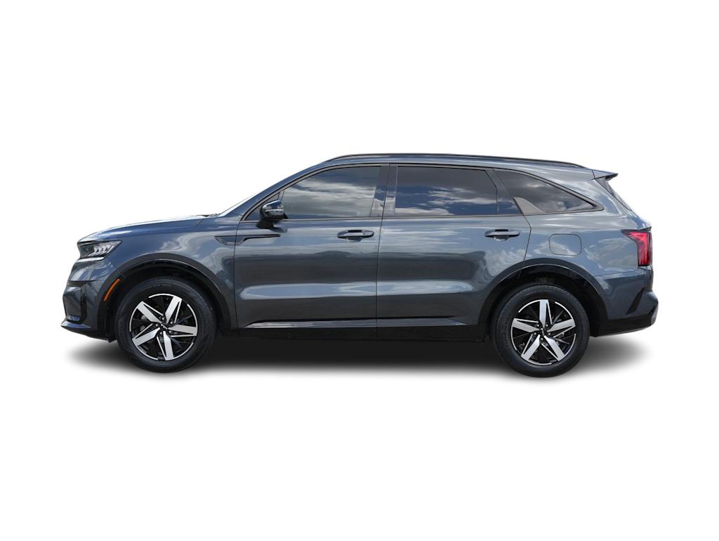 Thumbnail: 2022 Kia Sorento - 3