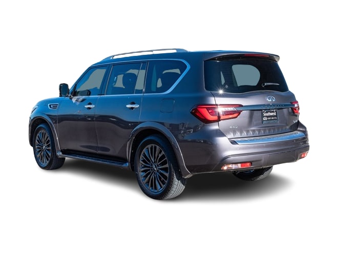 2023 INFINITI QX80 Luxe 4