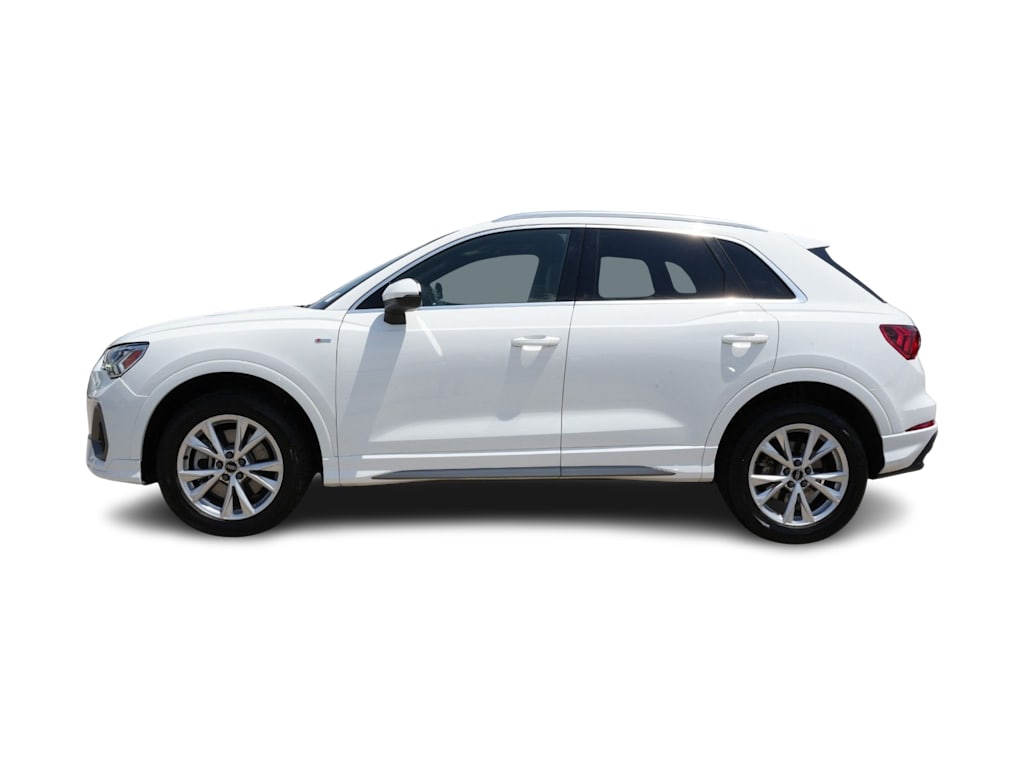 Thumbnail: 2024 Audi Q3 - 3