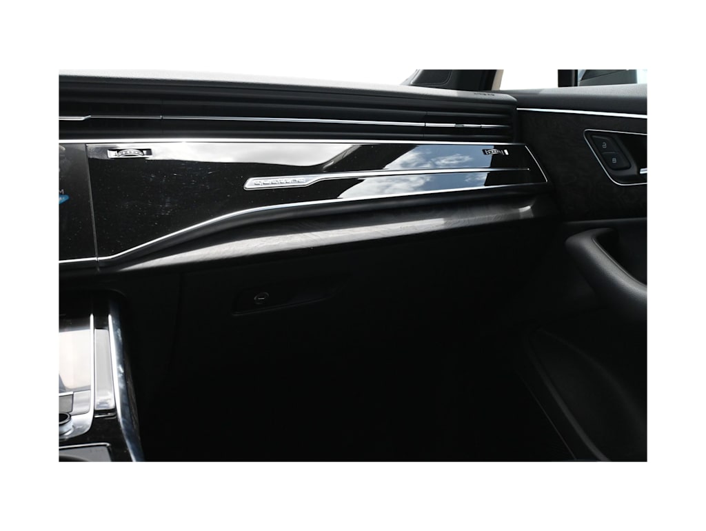 Thumbnail: 2022 Audi Q7 - 17