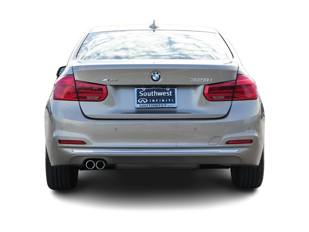 Thumbnail: 2016 BMW 3 Series - 5