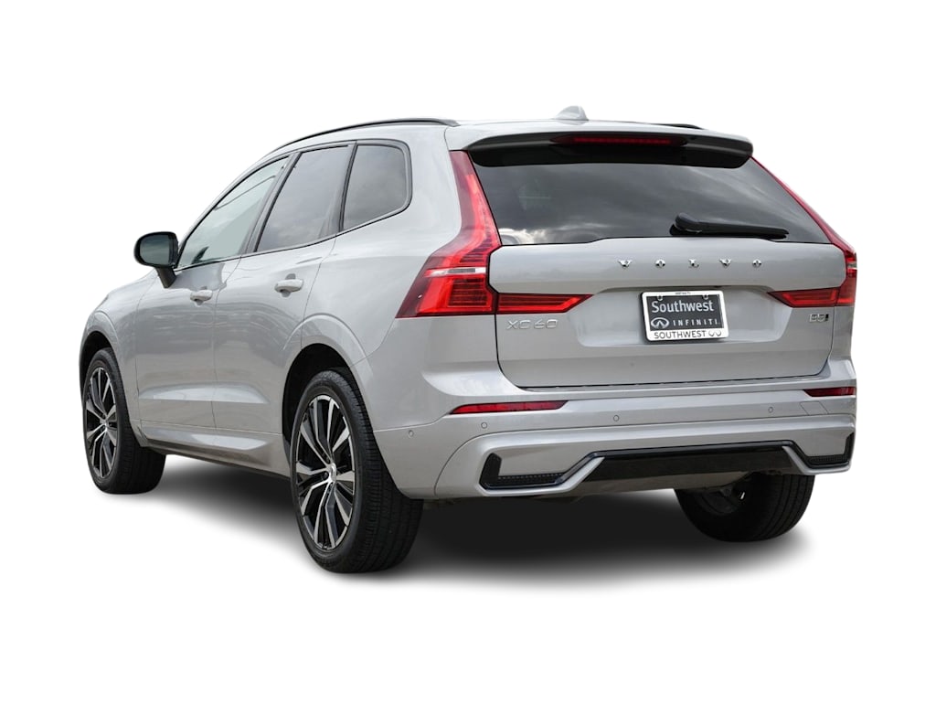 Thumbnail: 2025 Volvo XC60 - 4