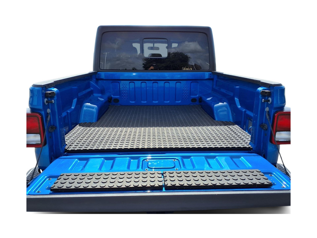 Thumbnail: 2023 Jeep Gladiator - 16