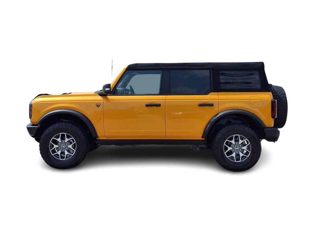 Thumbnail: 2021 Ford Bronco - 3