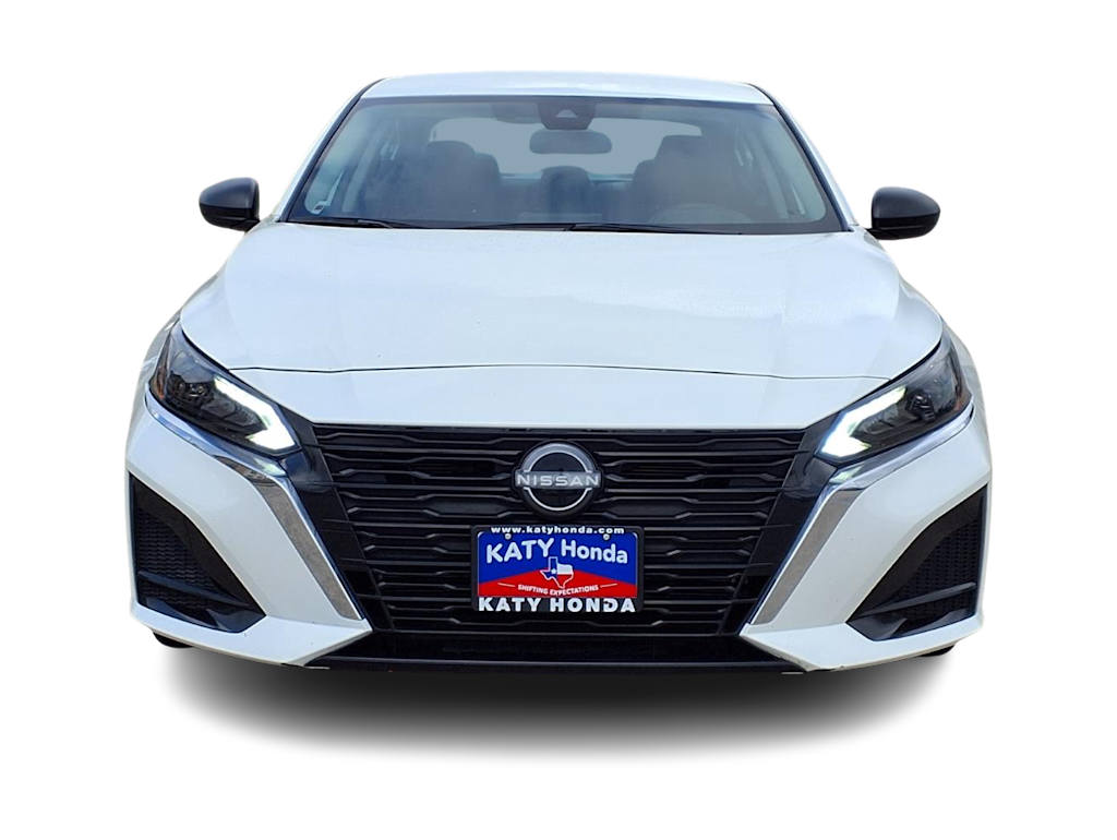 Thumbnail: 2025 Nissan Altima - 6