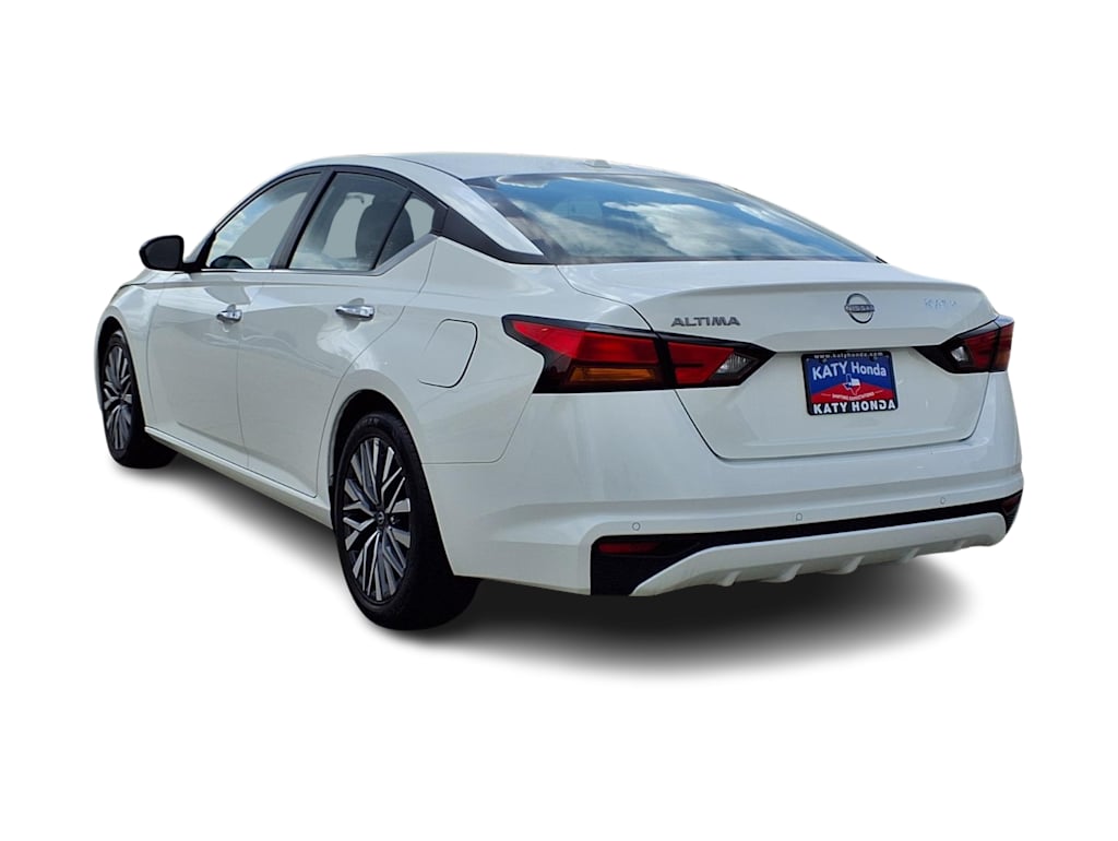 Thumbnail: 2025 Nissan Altima - 4