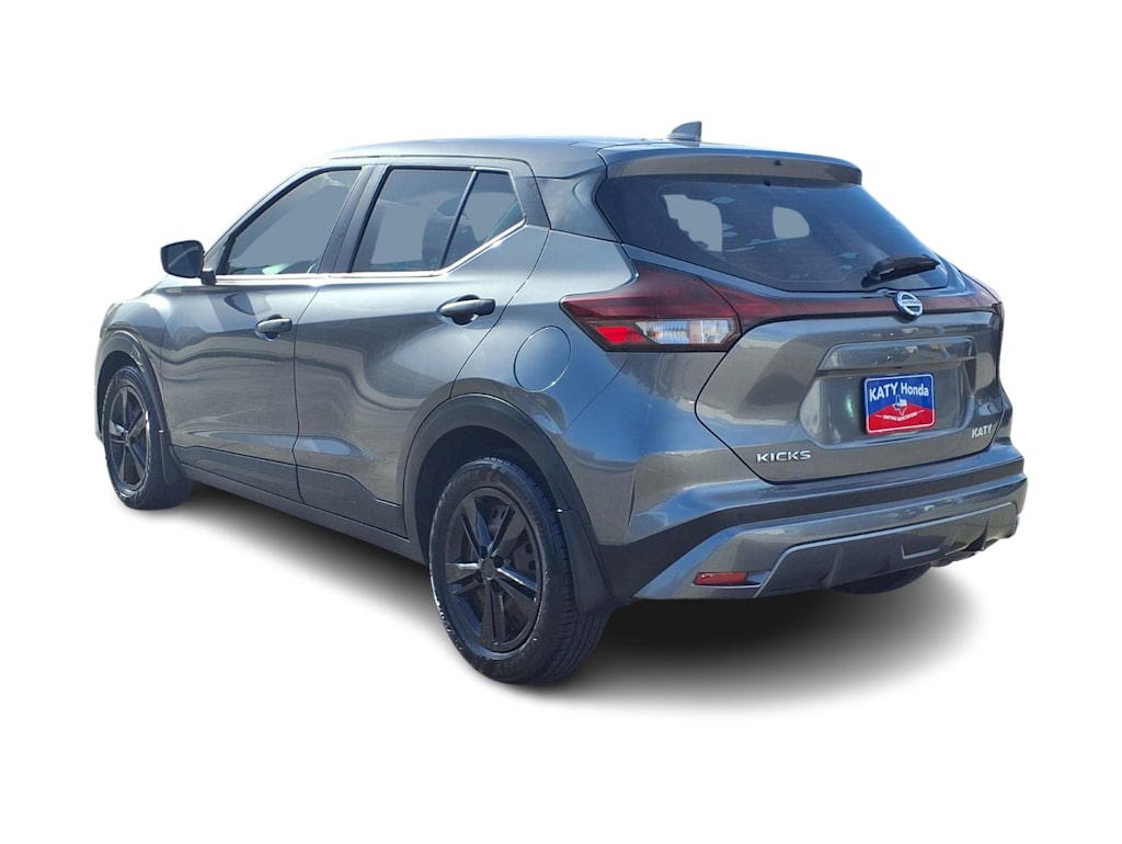 Thumbnail: 2021 Nissan Kicks - 4