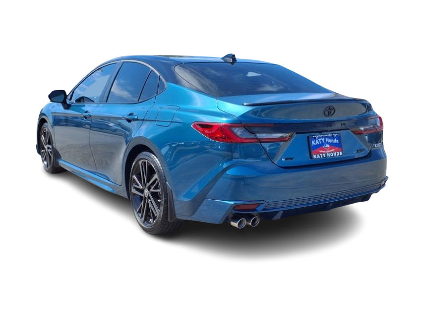 2025 Toyota Camry XLE 4