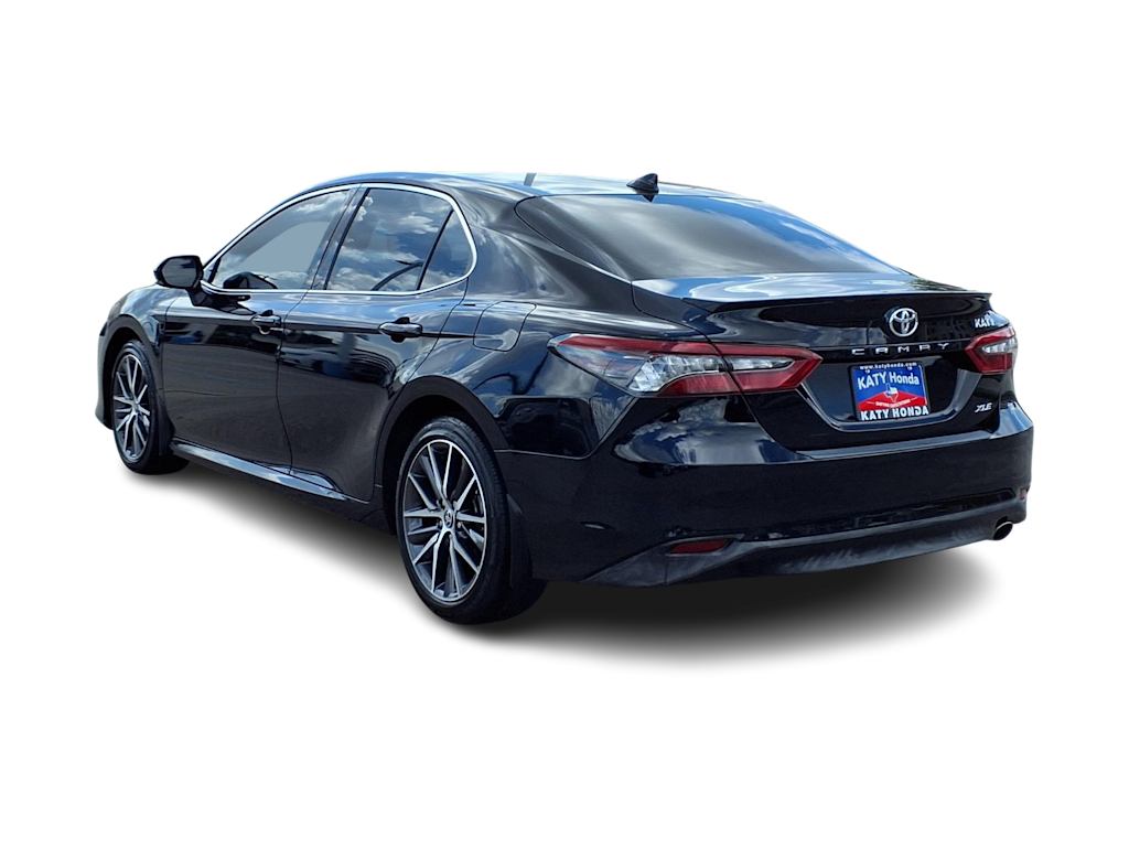Thumbnail: 2022 Toyota Camry - 4