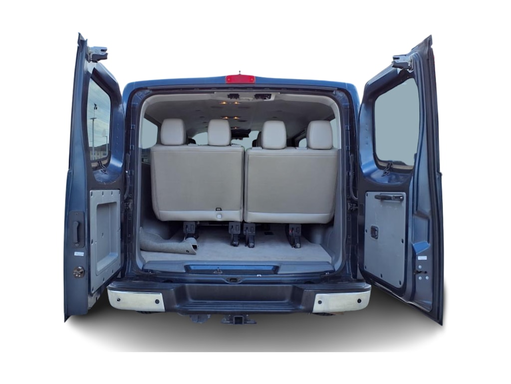 2016 Nissan NV 3500 S 17