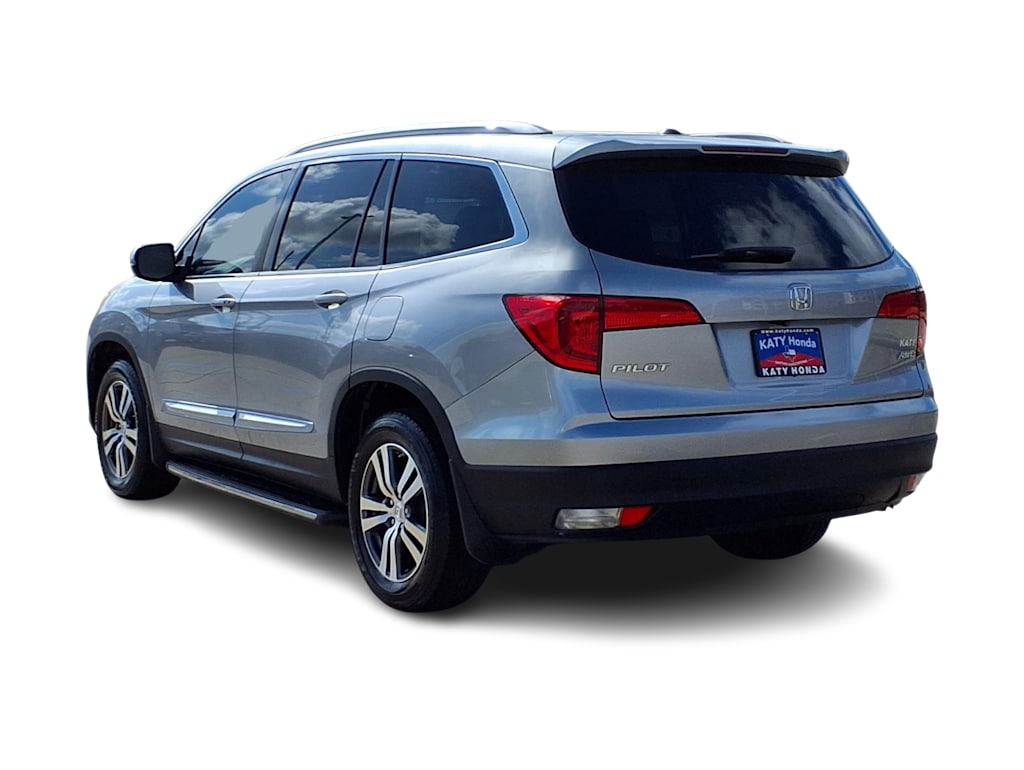 Thumbnail: 2017 Honda Pilot - 4