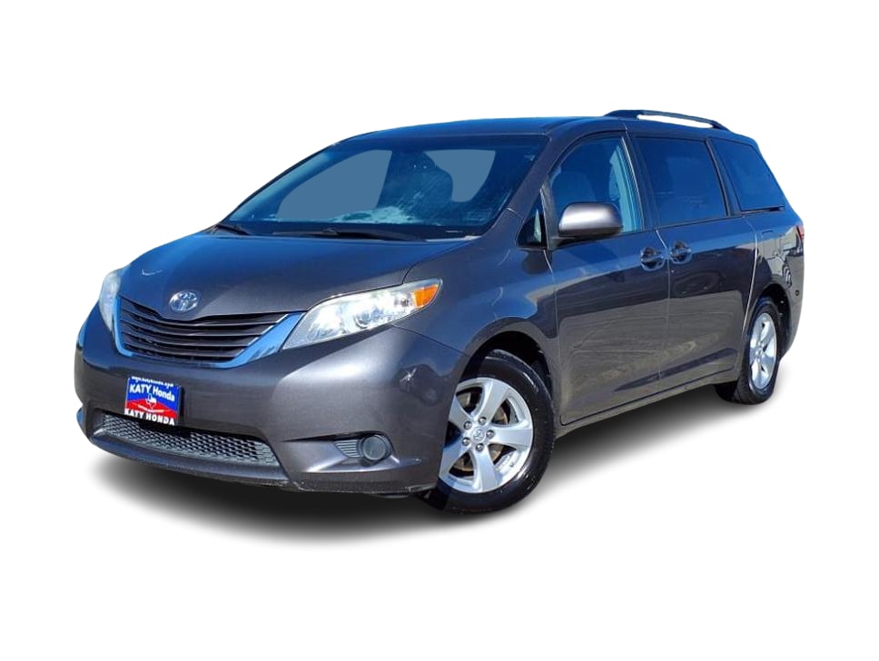 Used 2015 Toyota Sienna LE with VIN 5TDKK3DC3FS566927 for sale in Casper, WY