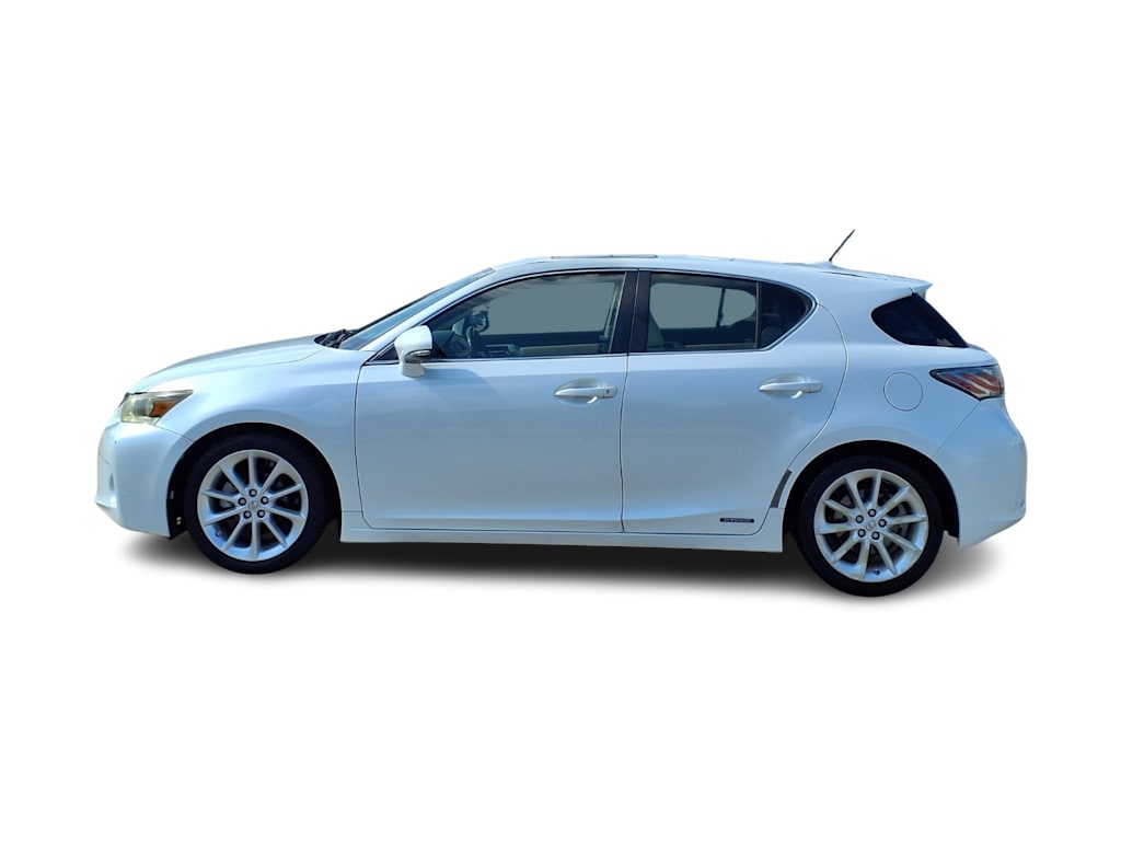 Thumbnail: 2011 Lexus CT - 3