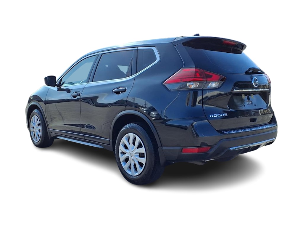 Thumbnail: 2017 Nissan Rogue - 4