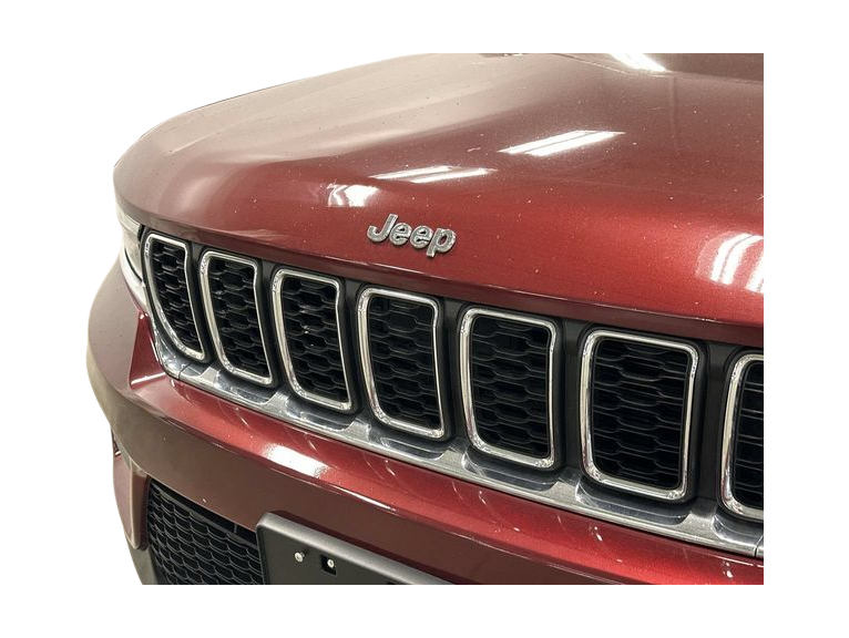 Thumbnail: 2023 Jeep Grand Cherokee - 4