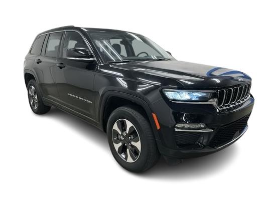 Thumbnail: 2024 Jeep Grand Cherokee - 16