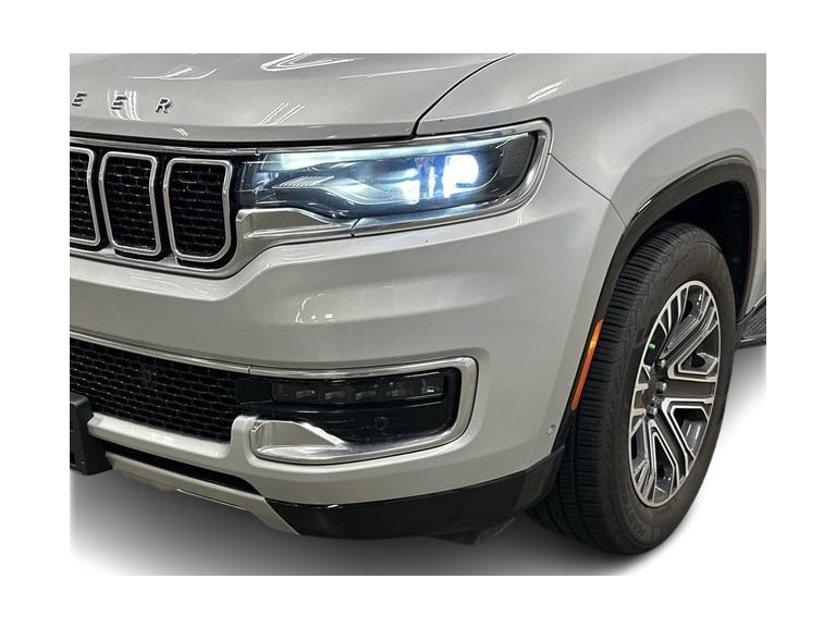 Thumbnail: 2024 Jeep Wagoneer - 32