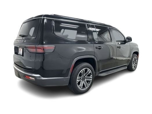Thumbnail: 2022 Jeep Wagoneer - 14