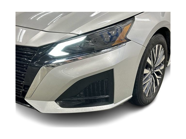 Thumbnail: 2025 Nissan Altima - 31