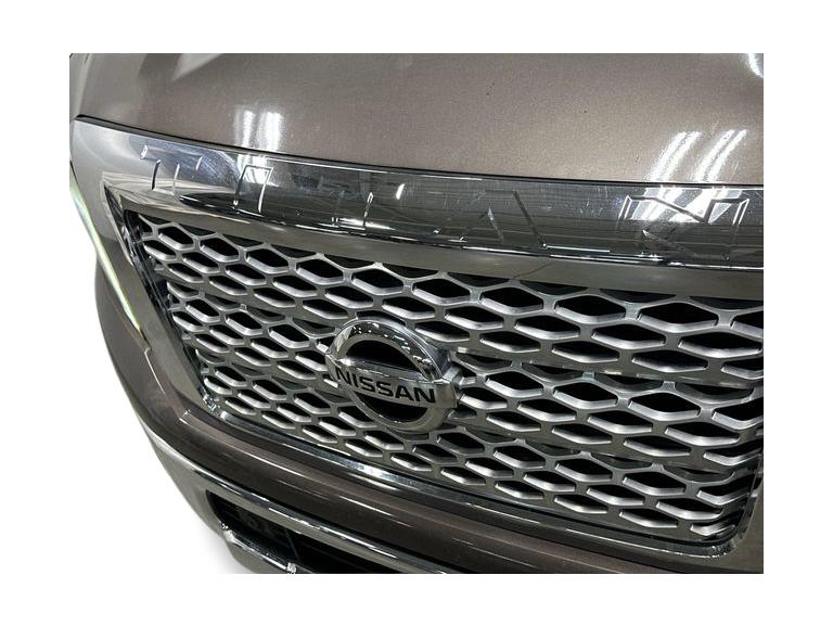 Thumbnail: 2016 Nissan Titan - 4