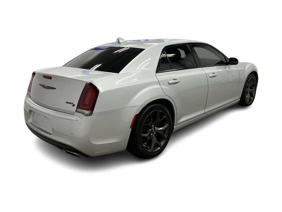 2021 Chrysler 300 S 19