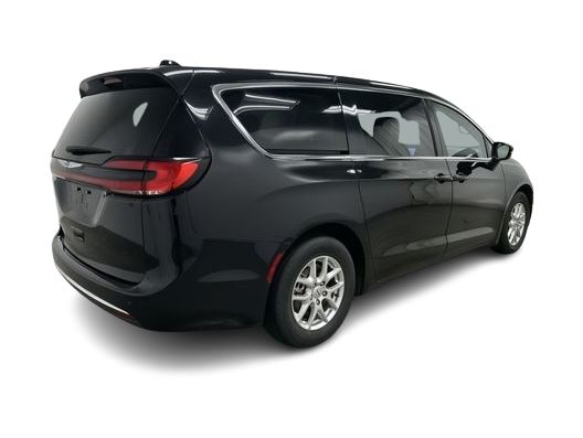 Thumbnail: 2024 Chrysler Pacifica - 15