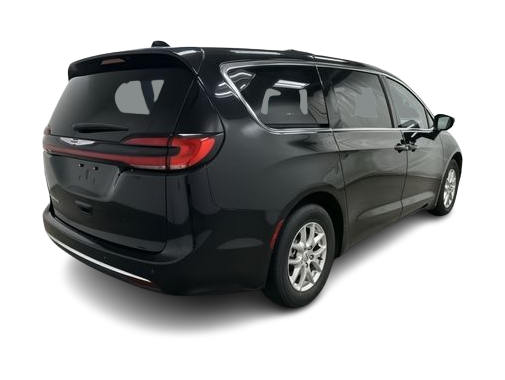 Thumbnail: 2024 Chrysler Pacifica - 14