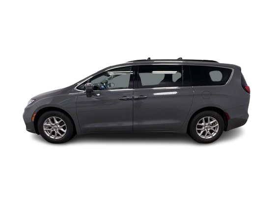 2022 Chrysler Pacifica Touring L 3