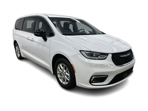 Thumbnail: 2025 Chrysler Pacifica - 16