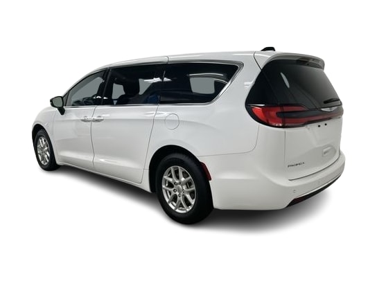 Thumbnail: 2025 Chrysler Pacifica - 19