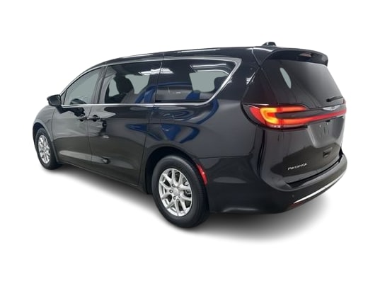 Thumbnail: 2026 Chrysler Pacifica - 19