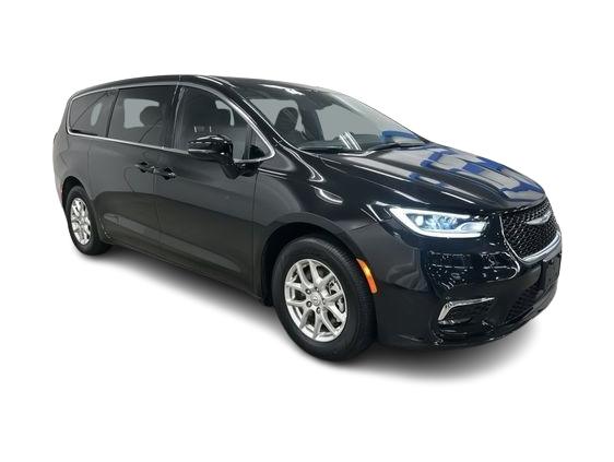 Thumbnail: 2026 Chrysler Pacifica - 15