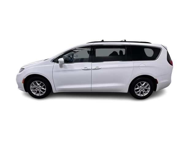 2022 Chrysler Pacifica Touring L 3