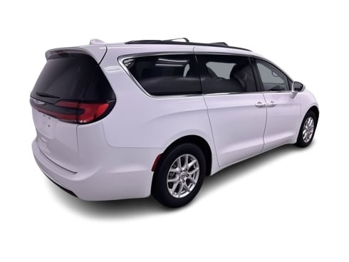 2022 Chrysler Pacifica Touring L 18