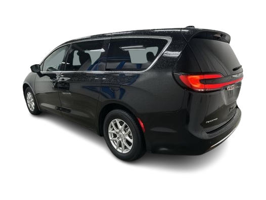 Thumbnail: 2025 Chrysler Pacifica - 19