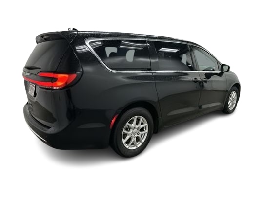 Thumbnail: 2025 Chrysler Pacifica - 14