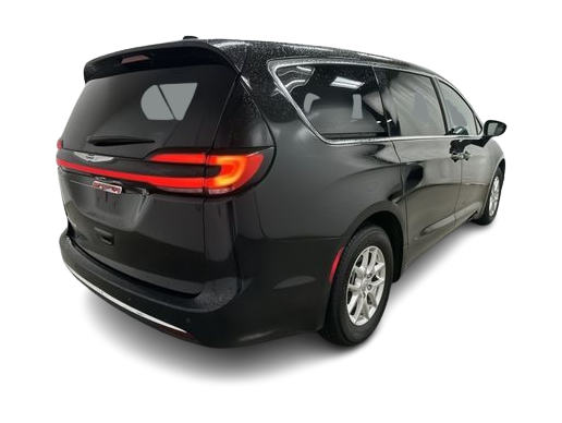 Thumbnail: 2025 Chrysler Pacifica - 13