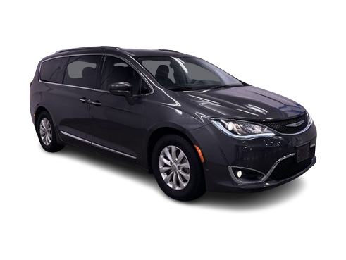 2018 Chrysler Pacifica  18