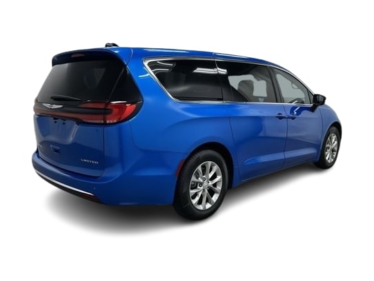 Thumbnail: 2026 Chrysler Pacifica - 16