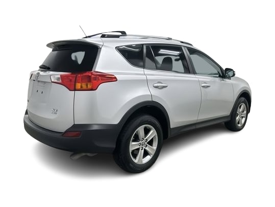 Thumbnail: 2015 Toyota RAV4 - 15